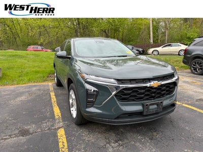2025 Chevrolet Trax LS