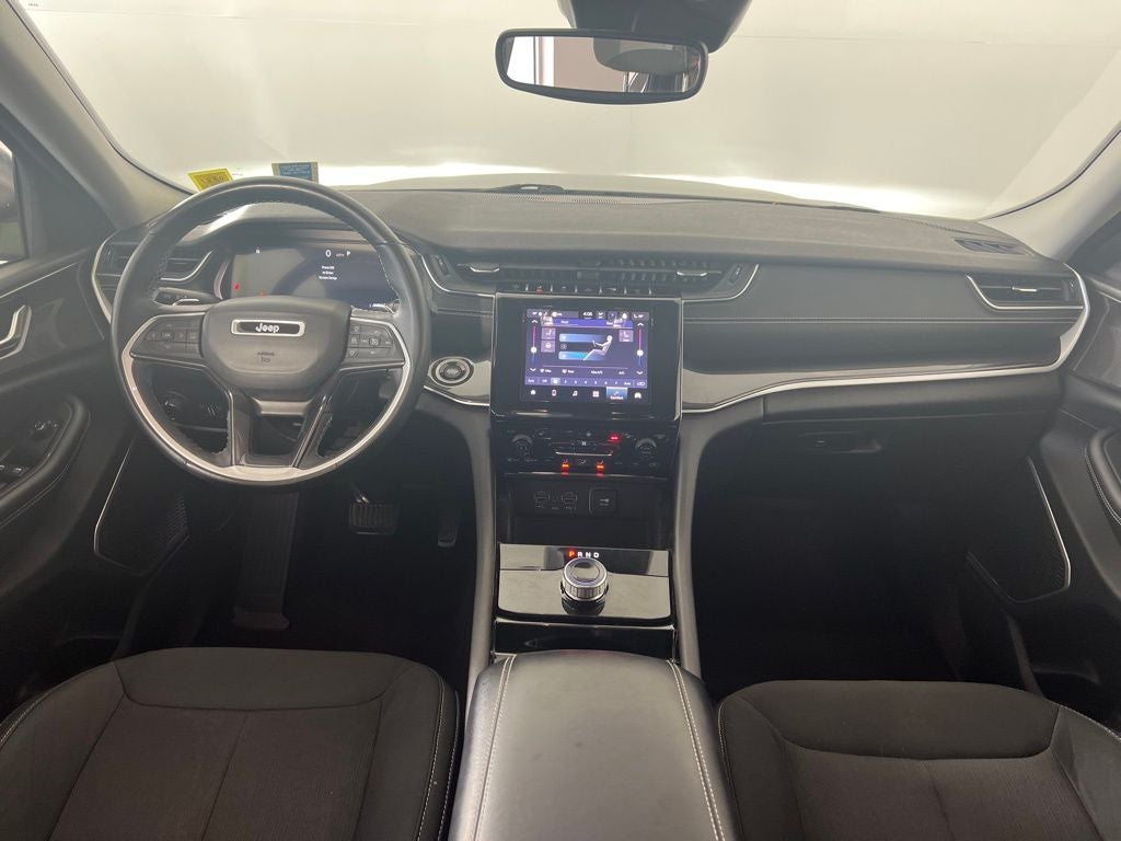 2022 Jeep Grand Cherokee L Laredo