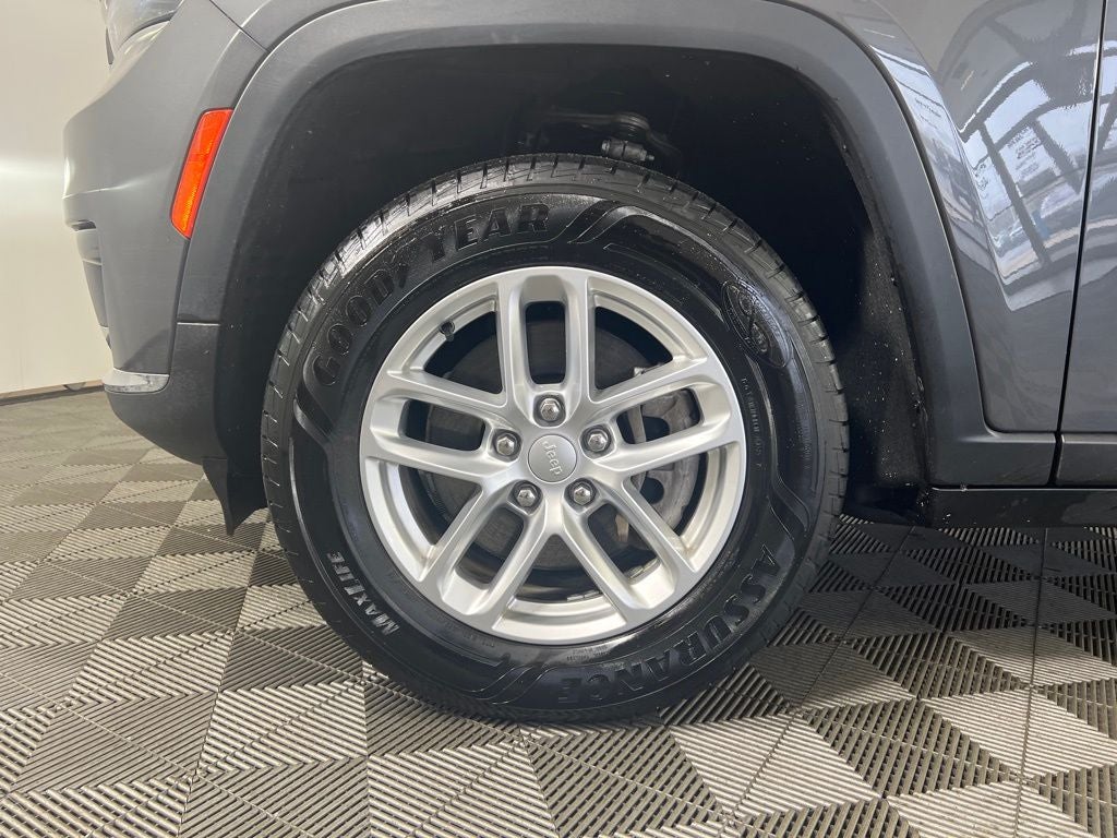 2022 Jeep Grand Cherokee L Laredo