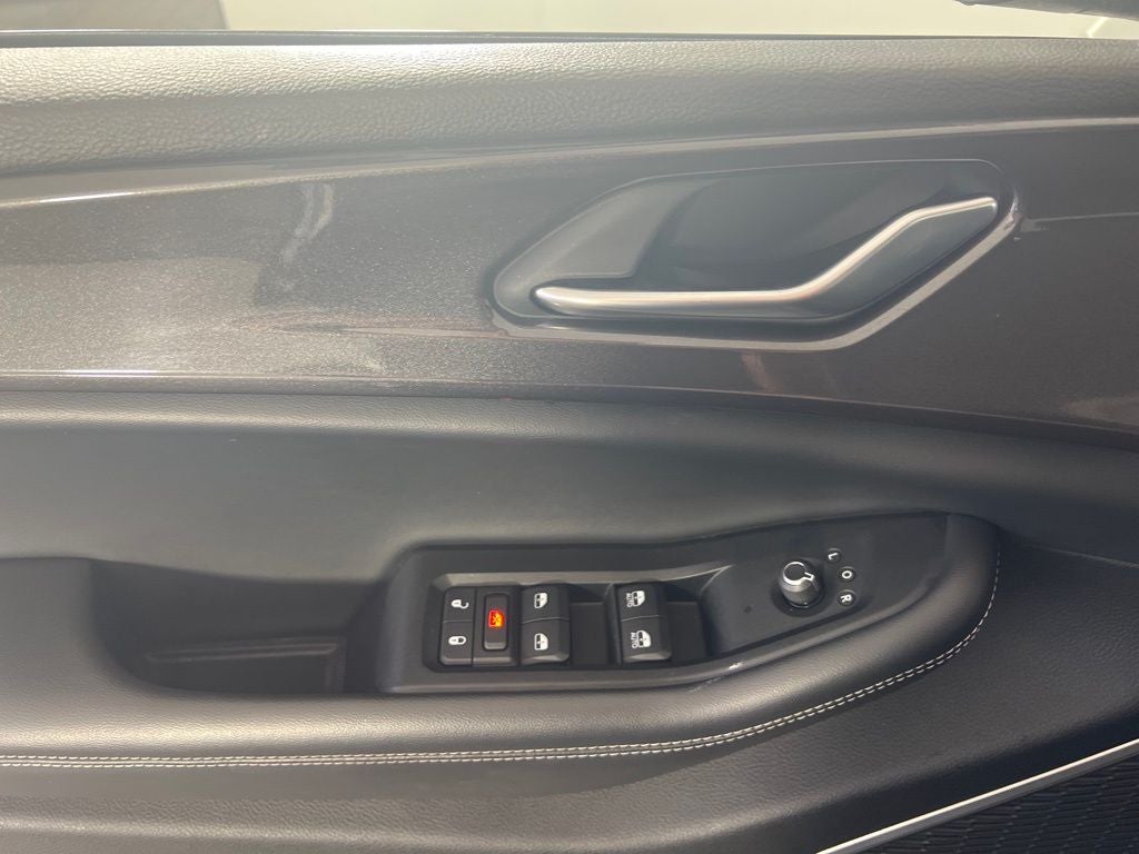 2022 Jeep Grand Cherokee L Laredo