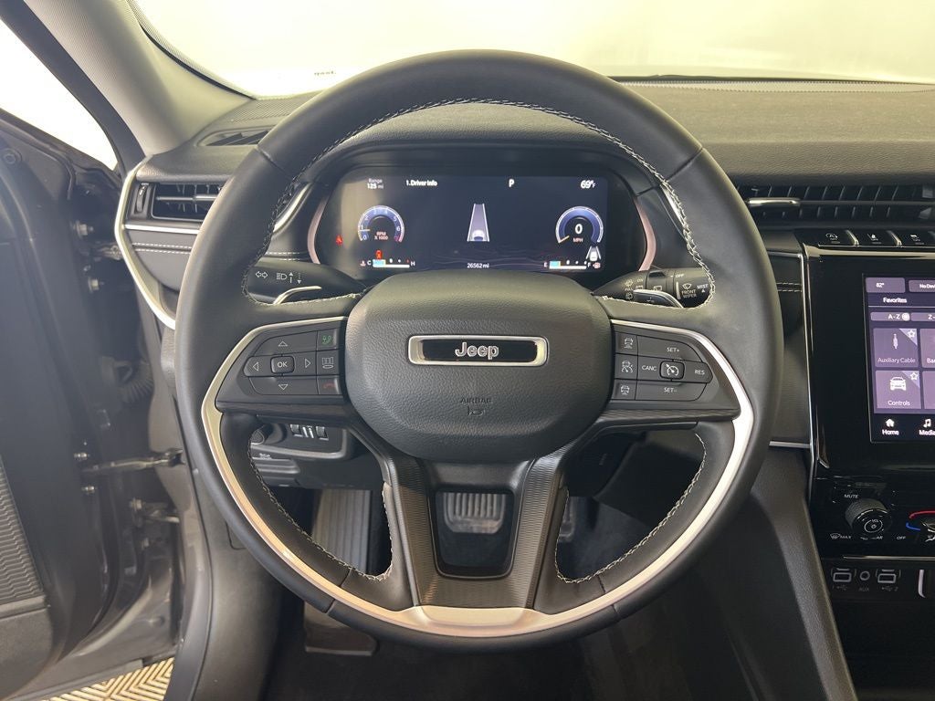 2023 Jeep Grand Cherokee L Laredo