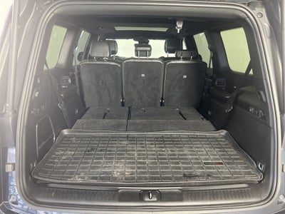 2023 Jeep Wagoneer Base