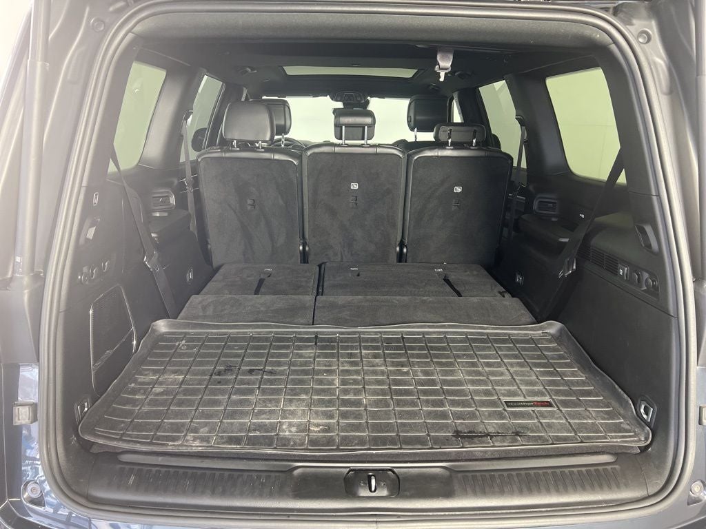 2023 Jeep Wagoneer Base