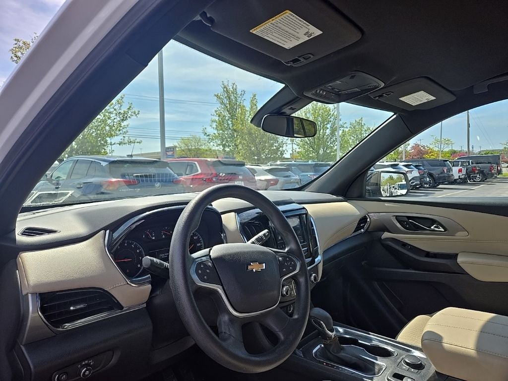 2023 Chevrolet Traverse LS
