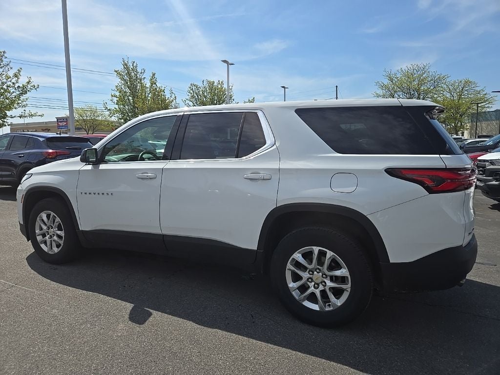 2023 Chevrolet Traverse LS
