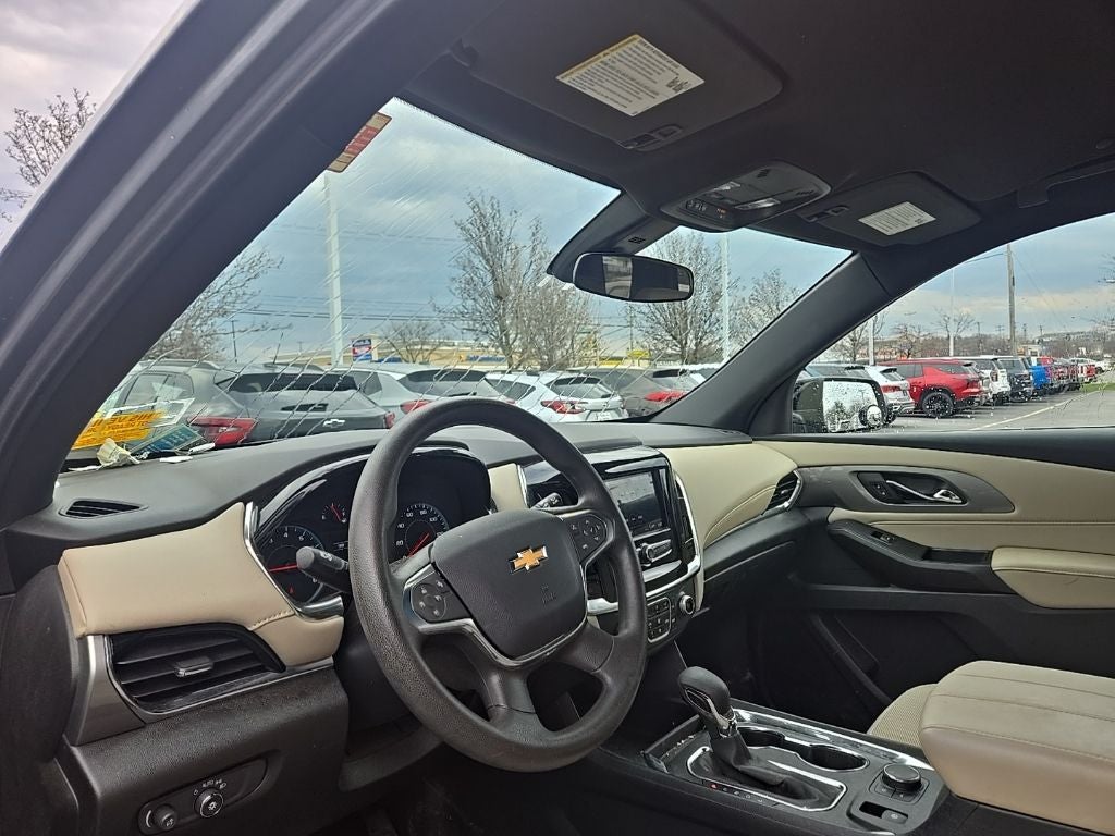 2023 Chevrolet Traverse LS