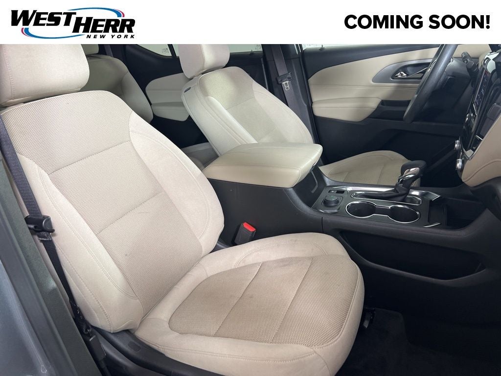 2023 Chevrolet Traverse LS