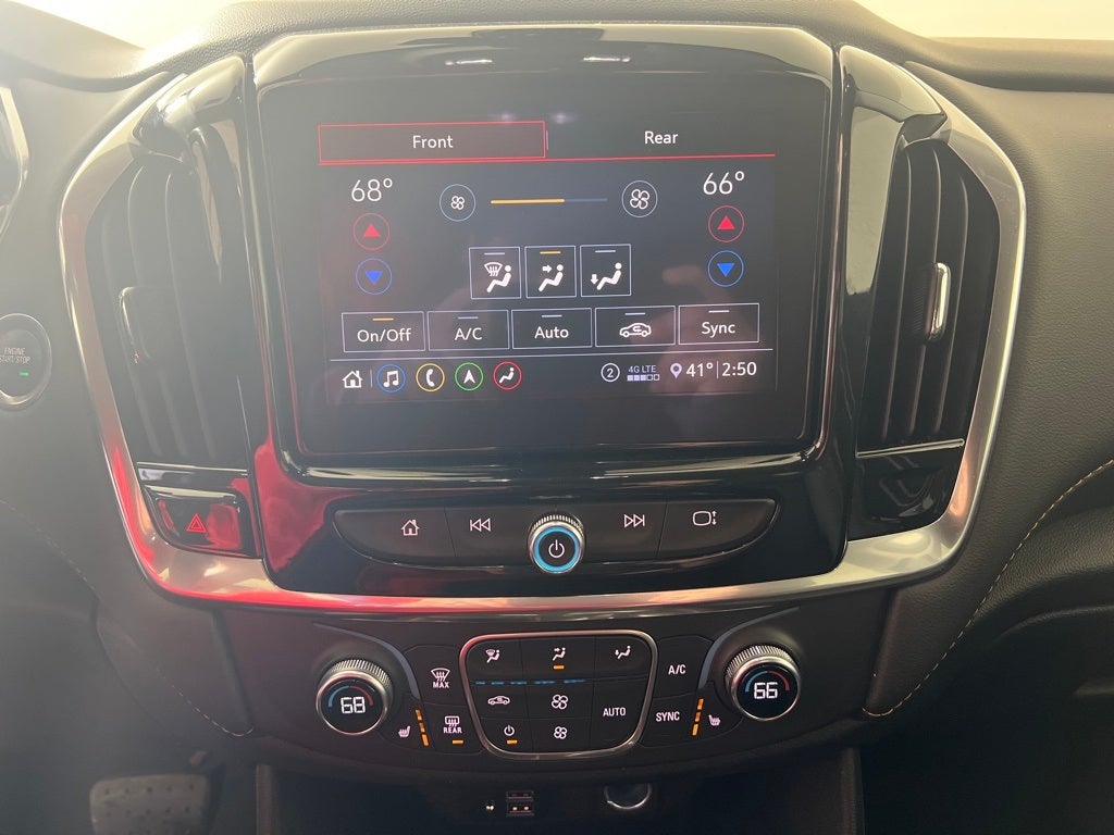 2021 Chevrolet Traverse LT Leather