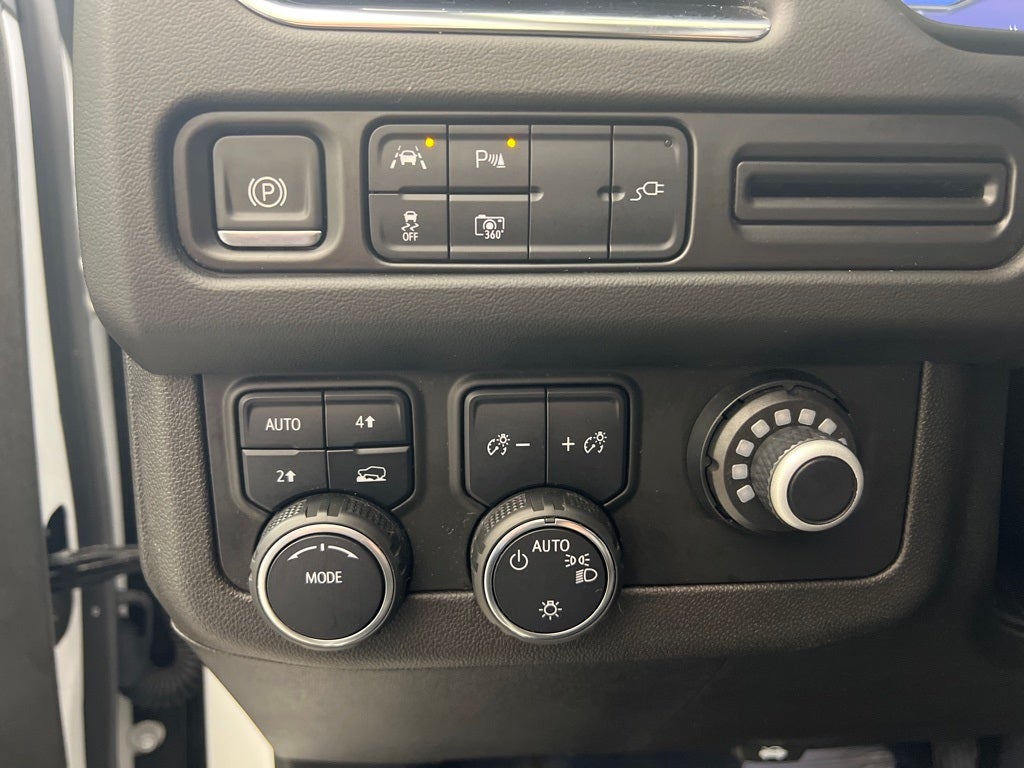 2022 Chevrolet Suburban RST