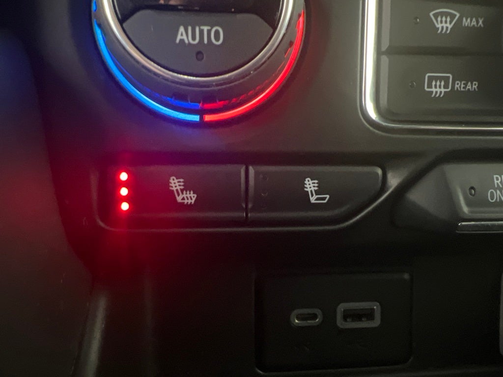 2022 Chevrolet Suburban RST