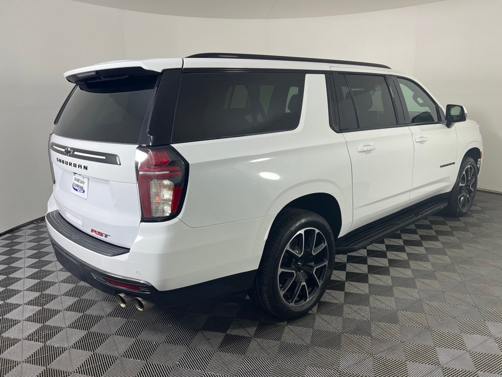 2022 Chevrolet Suburban RST