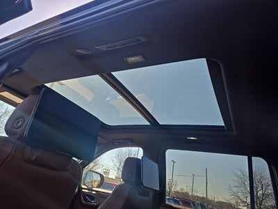 2023 Chevrolet Suburban High Country