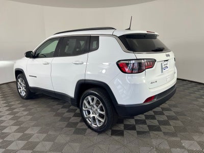 2022 Jeep Compass Latitude Lux