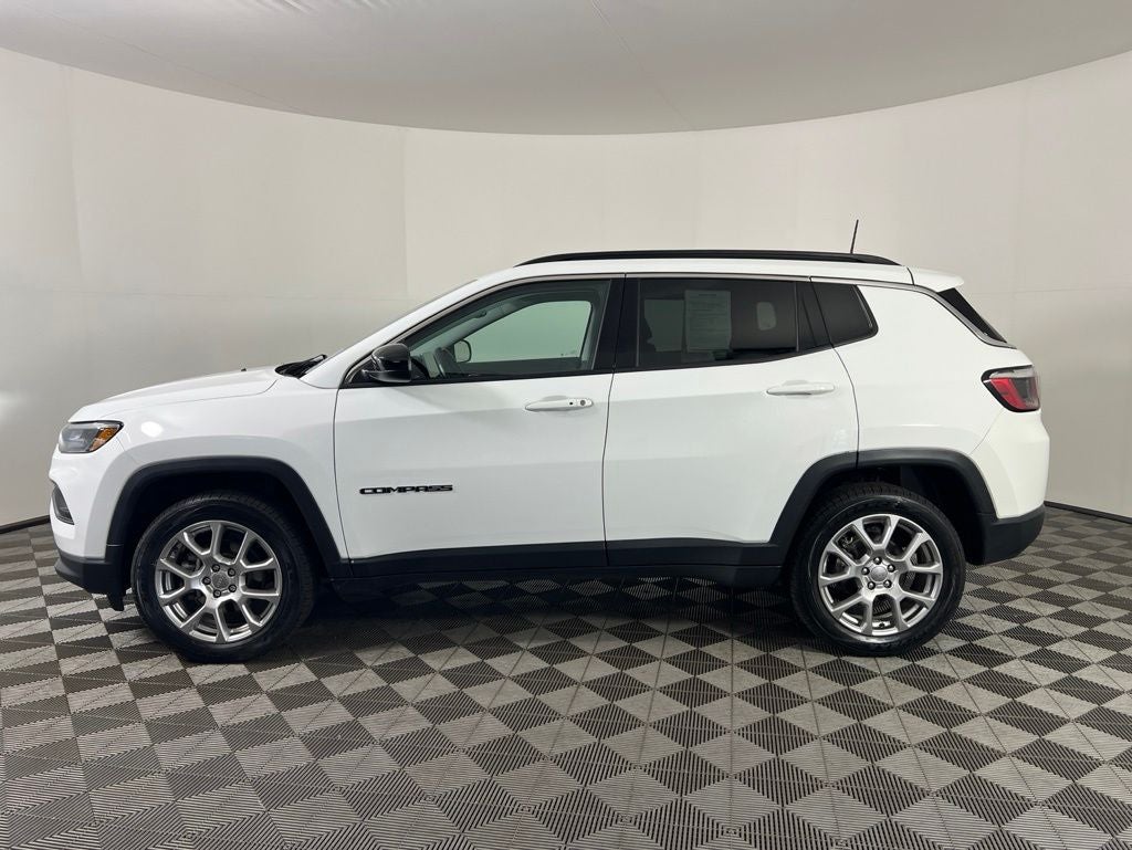 2022 Jeep Compass Latitude Lux