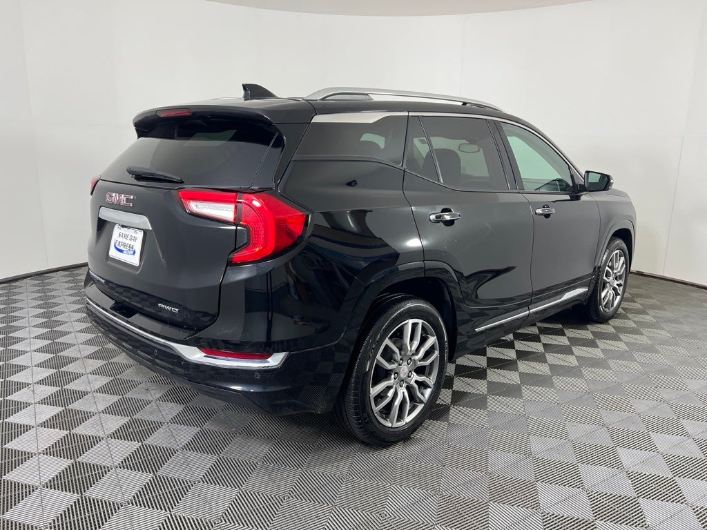 2023 GMC Terrain Denali