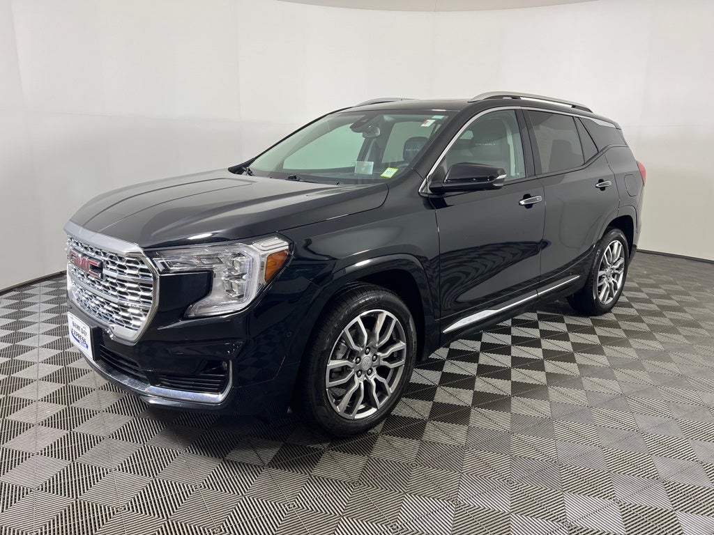 2023 GMC Terrain Denali