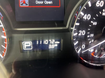 2015 Nissan Pathfinder SV