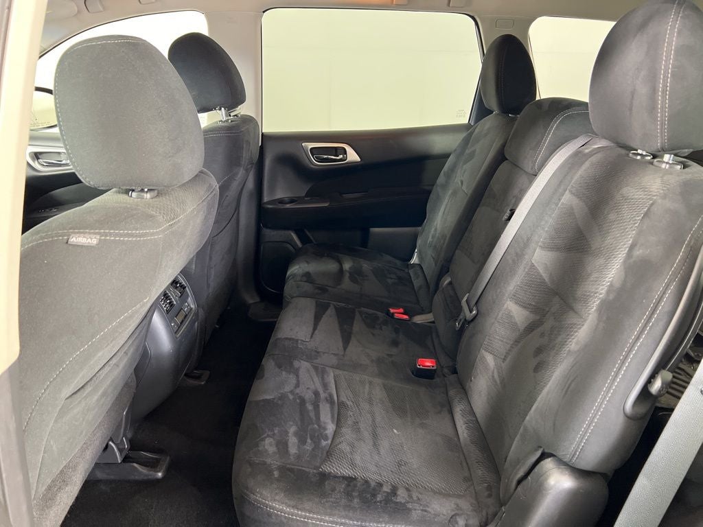 2015 Nissan Pathfinder SV