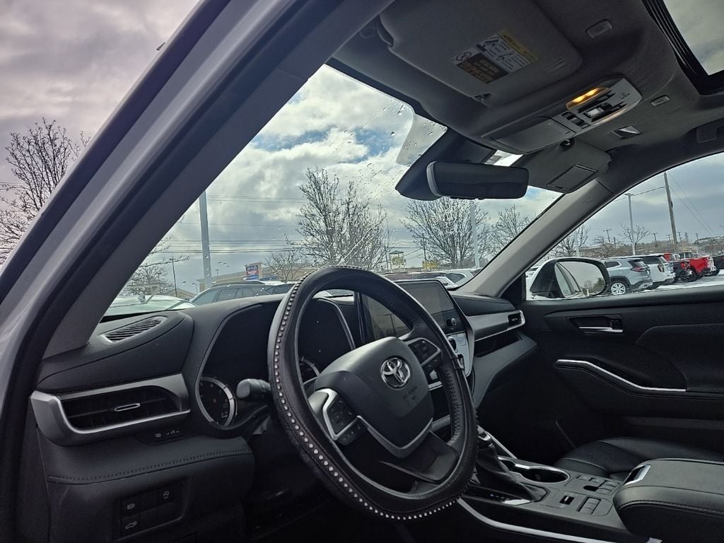 2023 Toyota Highlander XLE