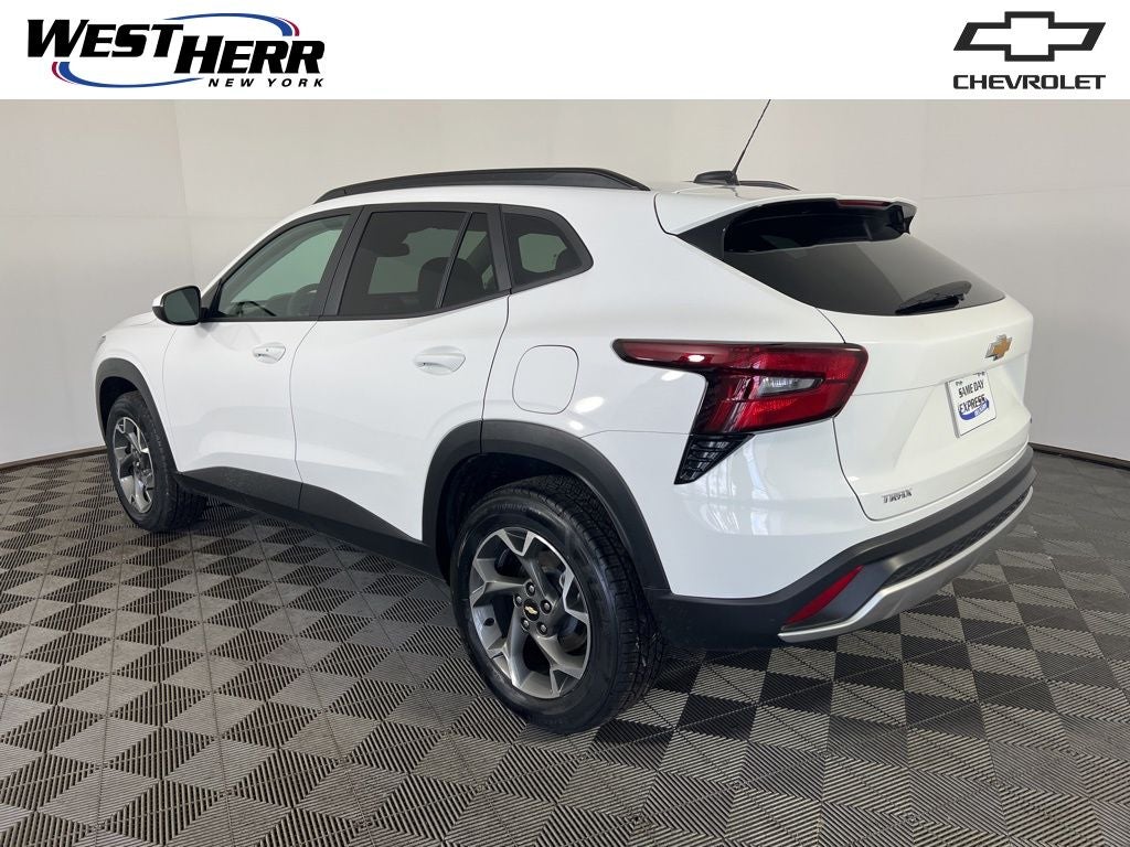 2024 Chevrolet Trax LT
