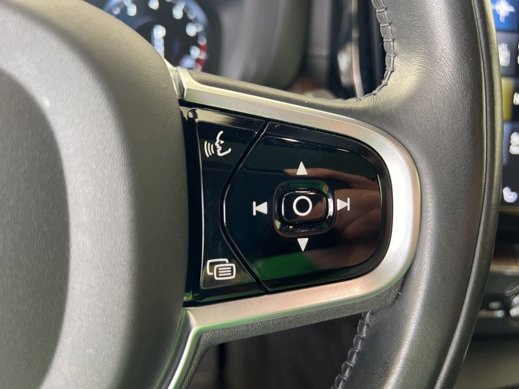 2021 Volvo XC60 T5 Inscription