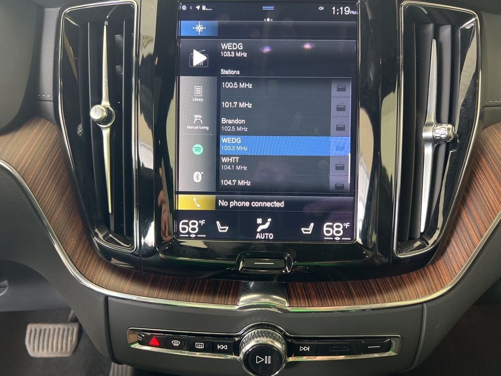 2021 Volvo XC60 T5 Inscription