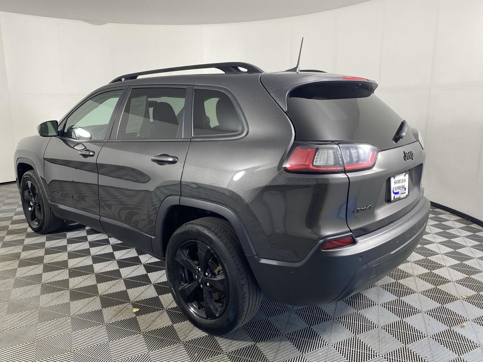 2023 Jeep Cherokee Altitude Lux