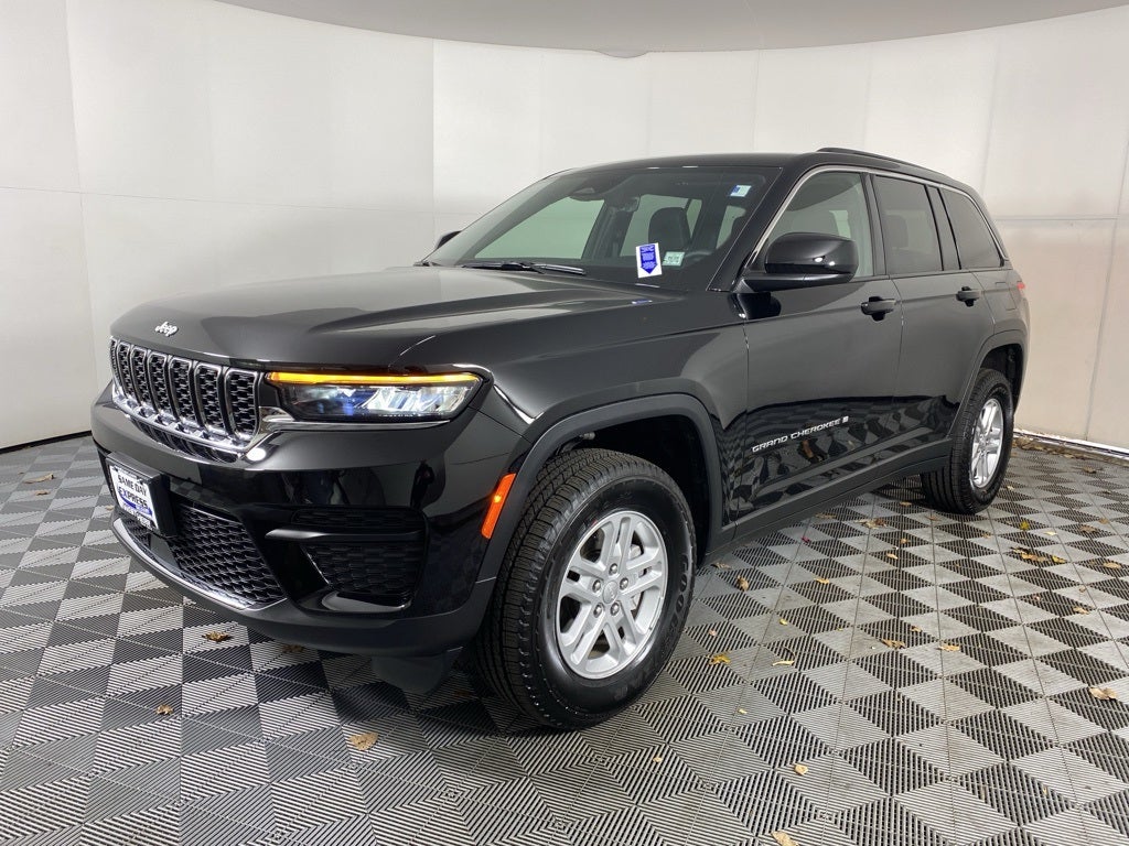 2025 Jeep Grand Cherokee Base