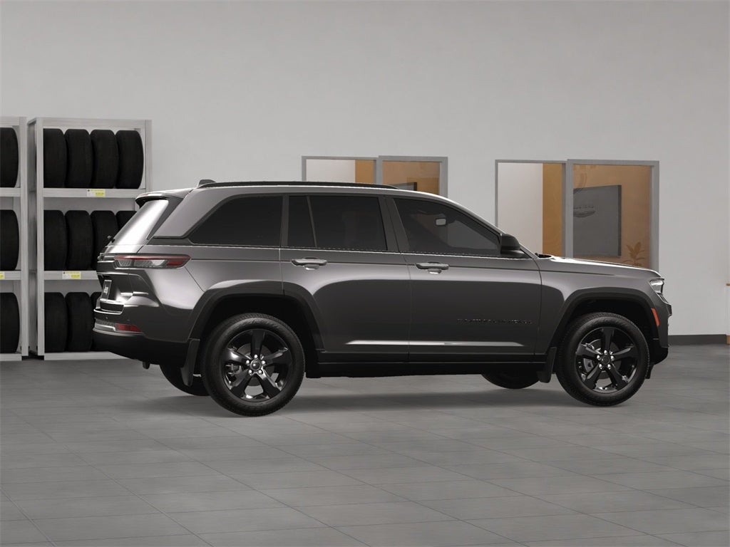 2025 Jeep Grand Cherokee Laredo