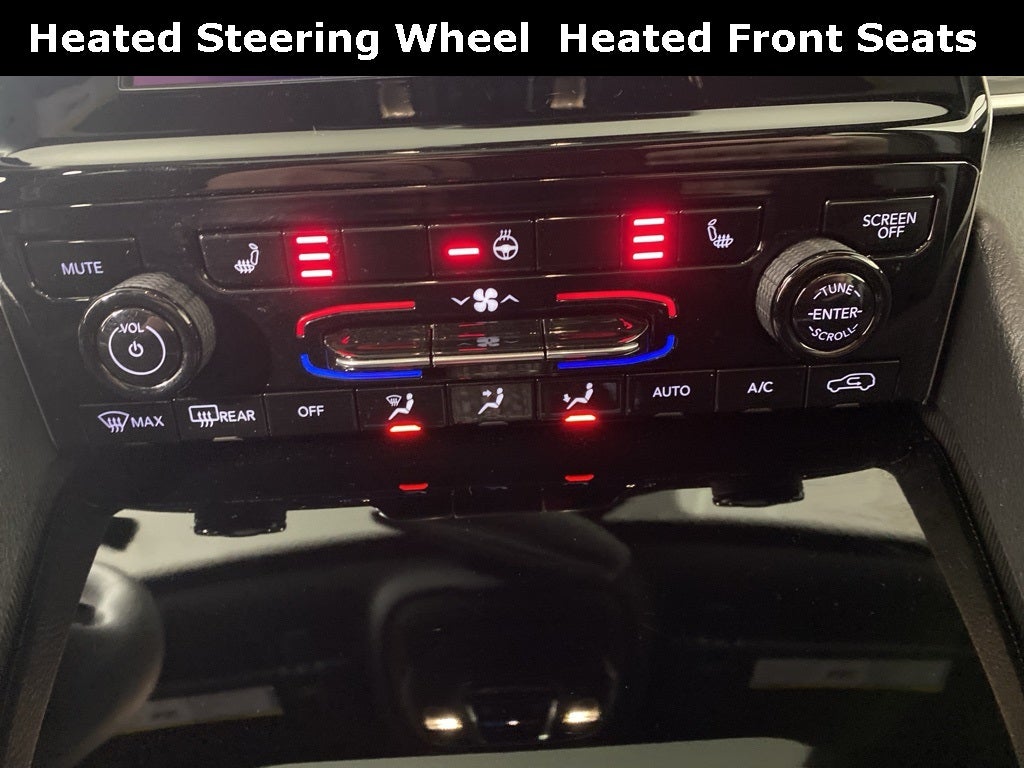 2025 Jeep Grand Cherokee Base