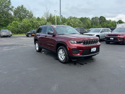 2025 Jeep Grand Cherokee Base