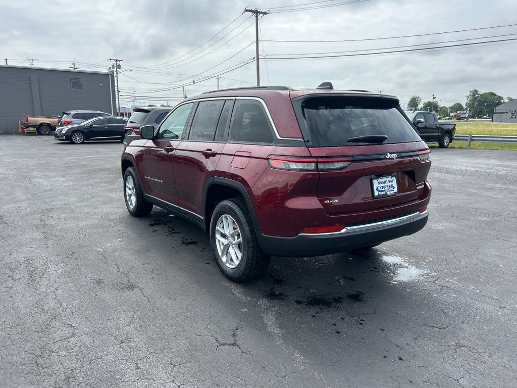 2025 Jeep Grand Cherokee Base