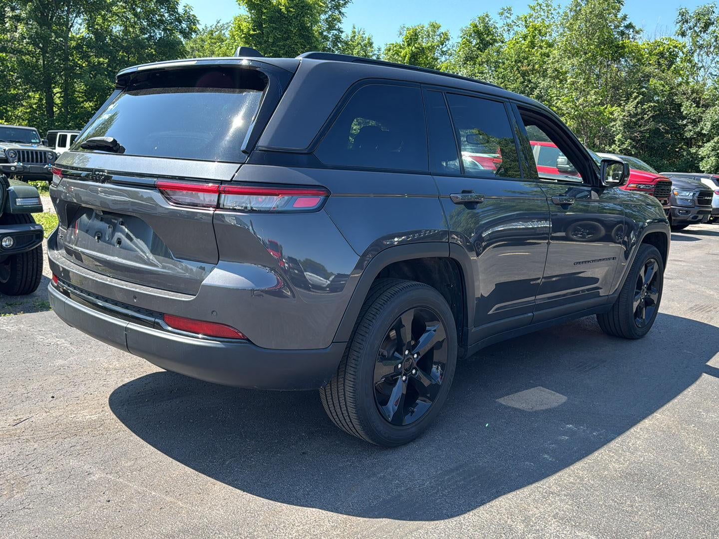 2023 Jeep Grand Cherokee Altitude