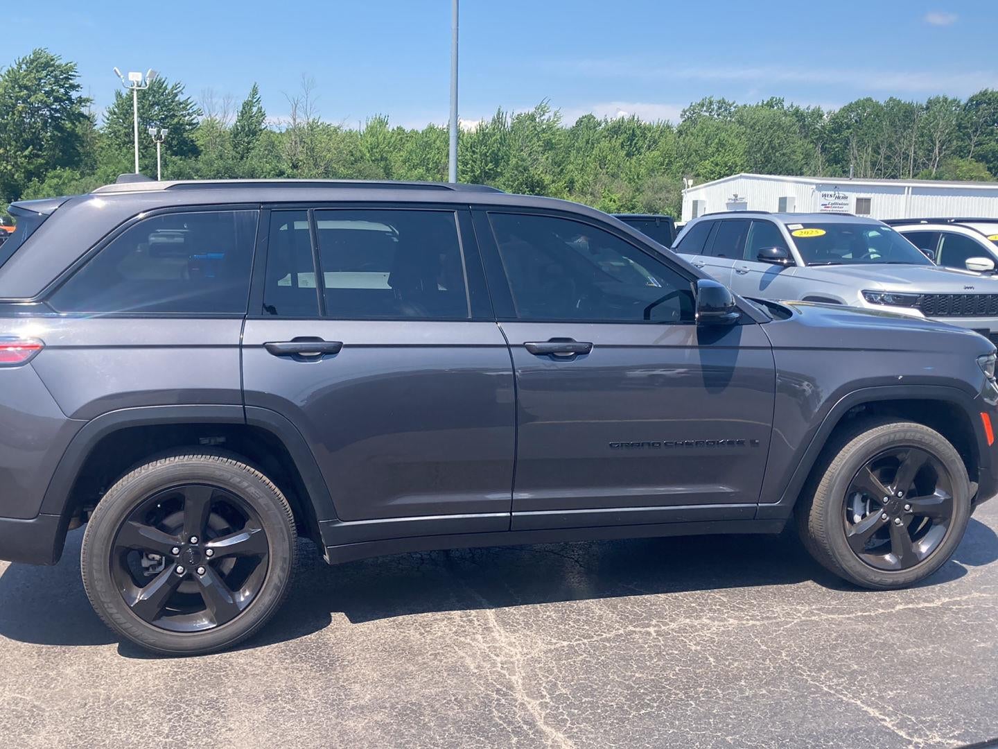 2023 Jeep Grand Cherokee Altitude