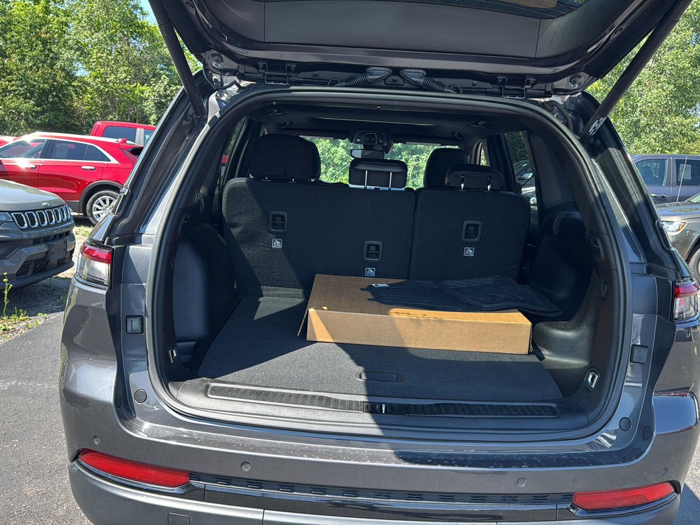 2023 Jeep Grand Cherokee Altitude