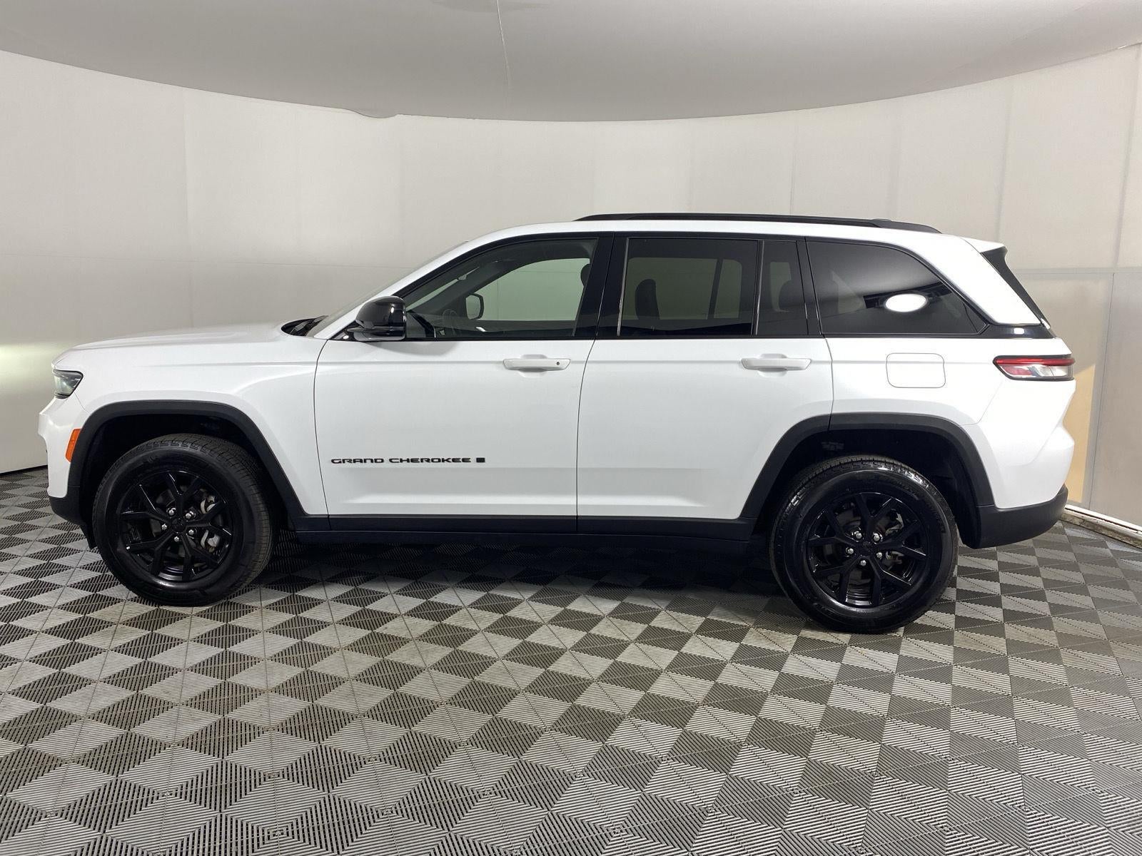 2025 Jeep Grand Cherokee Altitude