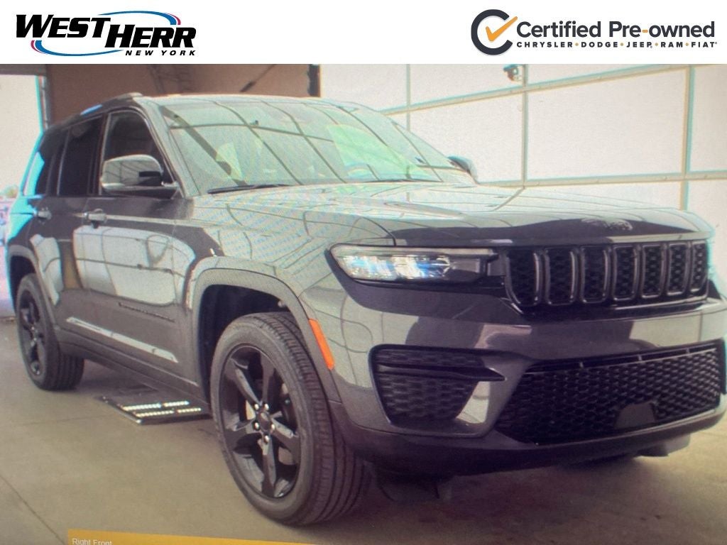 2024 Jeep Grand Cherokee Altitude 4x4's photo