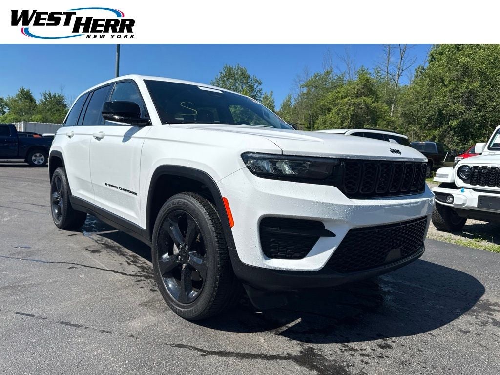 2024 Jeep Grand Cherokee Altitude X 4x4's photo