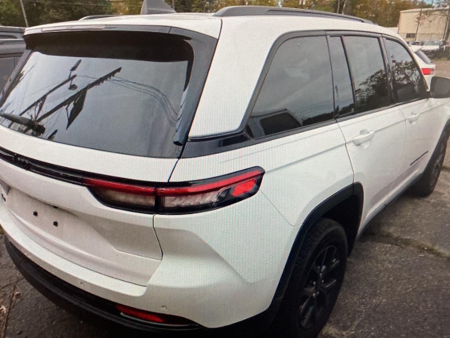2024 Jeep Grand Cherokee Altitude X