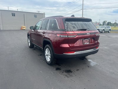 2025 Jeep Grand Cherokee Base