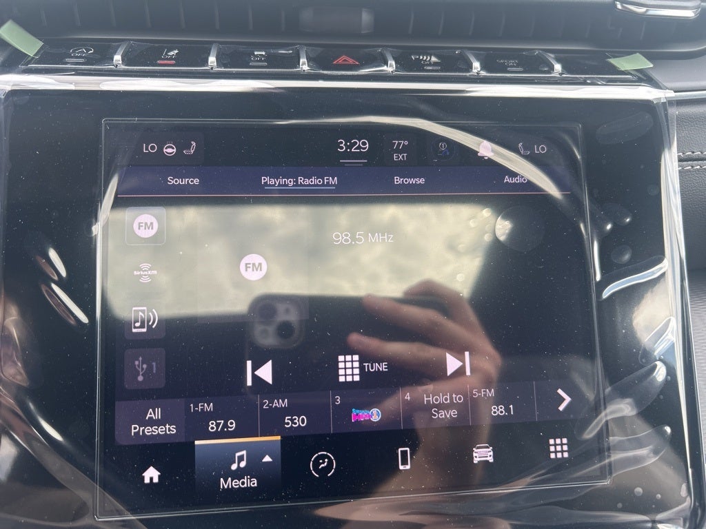 2025 Jeep Grand Cherokee Base