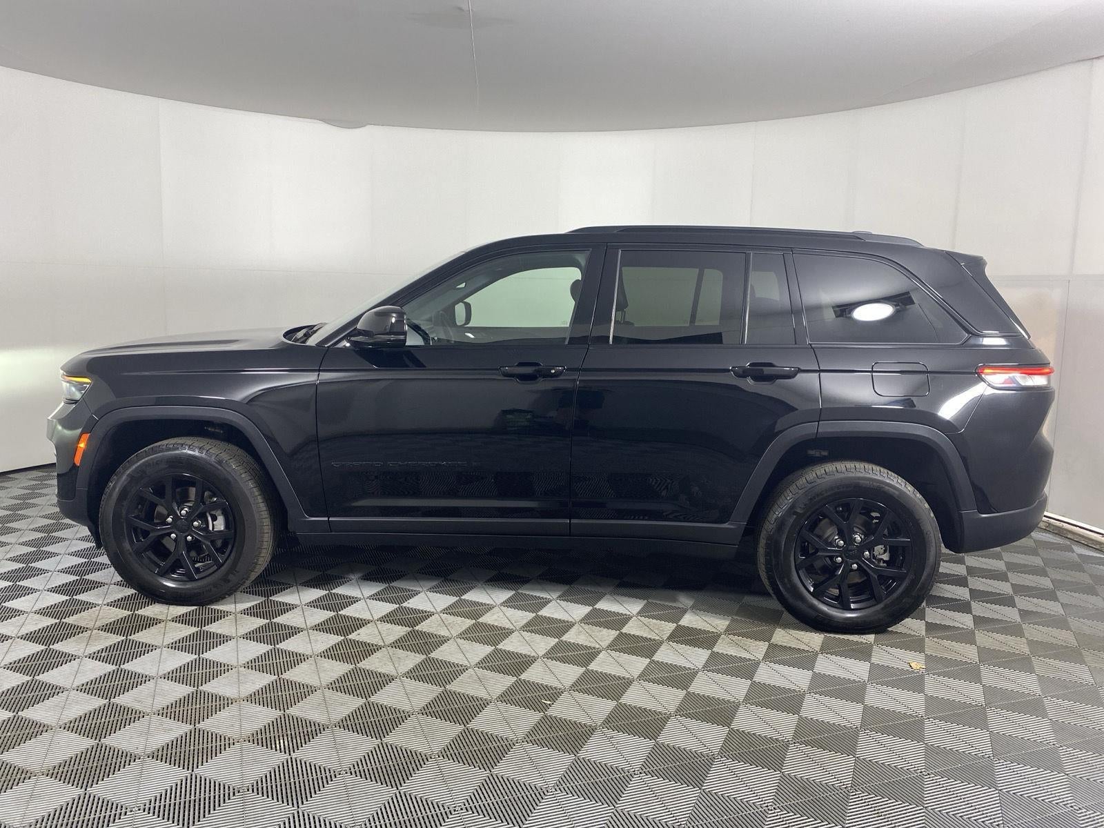 2024 Jeep Grand Cherokee Altitude