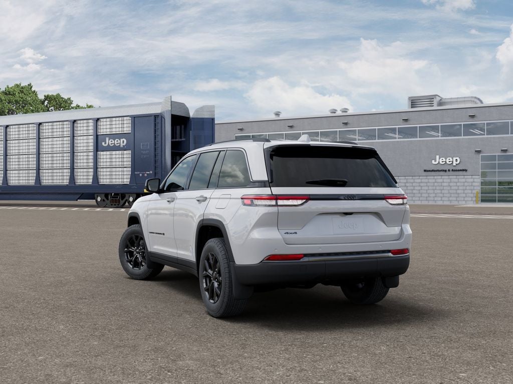 2026 Jeep Grand Cherokee Laredo