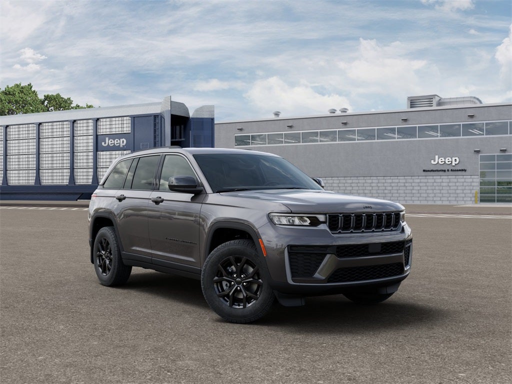2026 Jeep Grand Cherokee Laredo