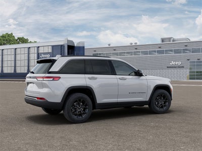 2026 Jeep Grand Cherokee Laredo