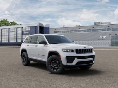 2026 Jeep Grand Cherokee Laredo