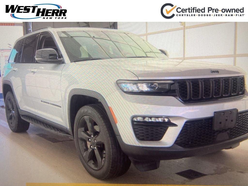 2023 Jeep Grand Cherokee's photo
