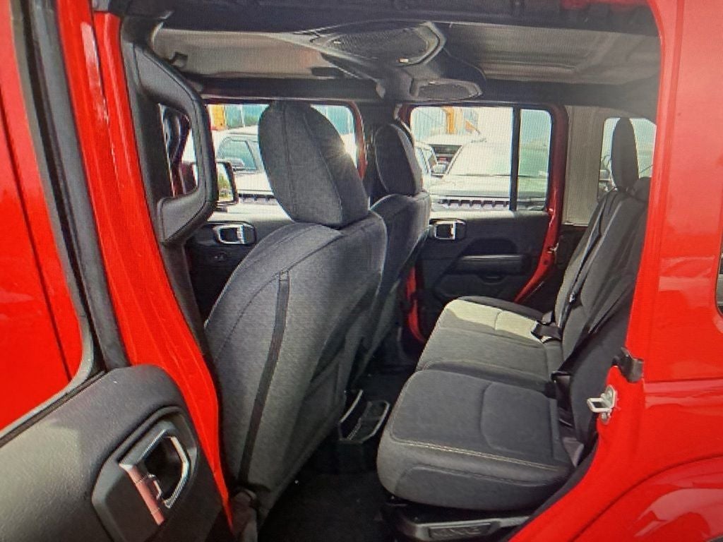 2025 Jeep Wrangler Sahara 4xe