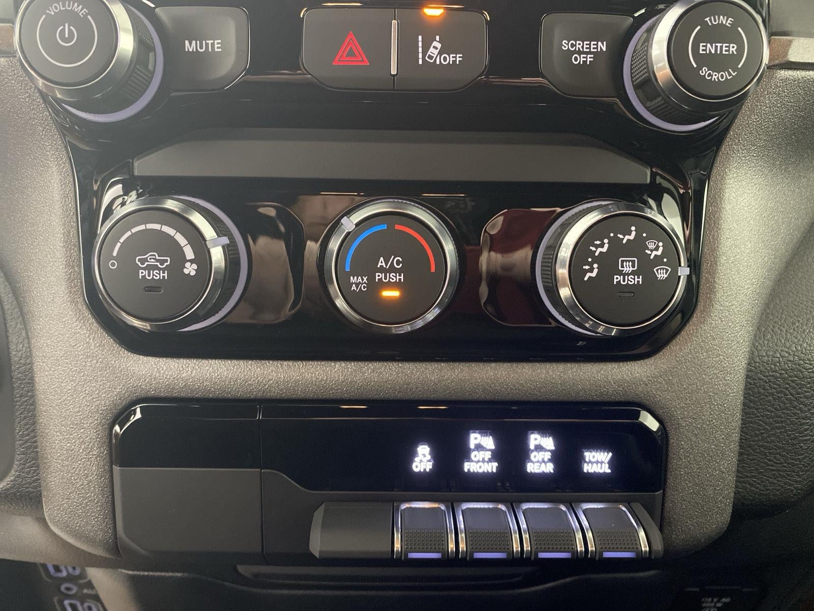 2026 RAM 1500 Warlock