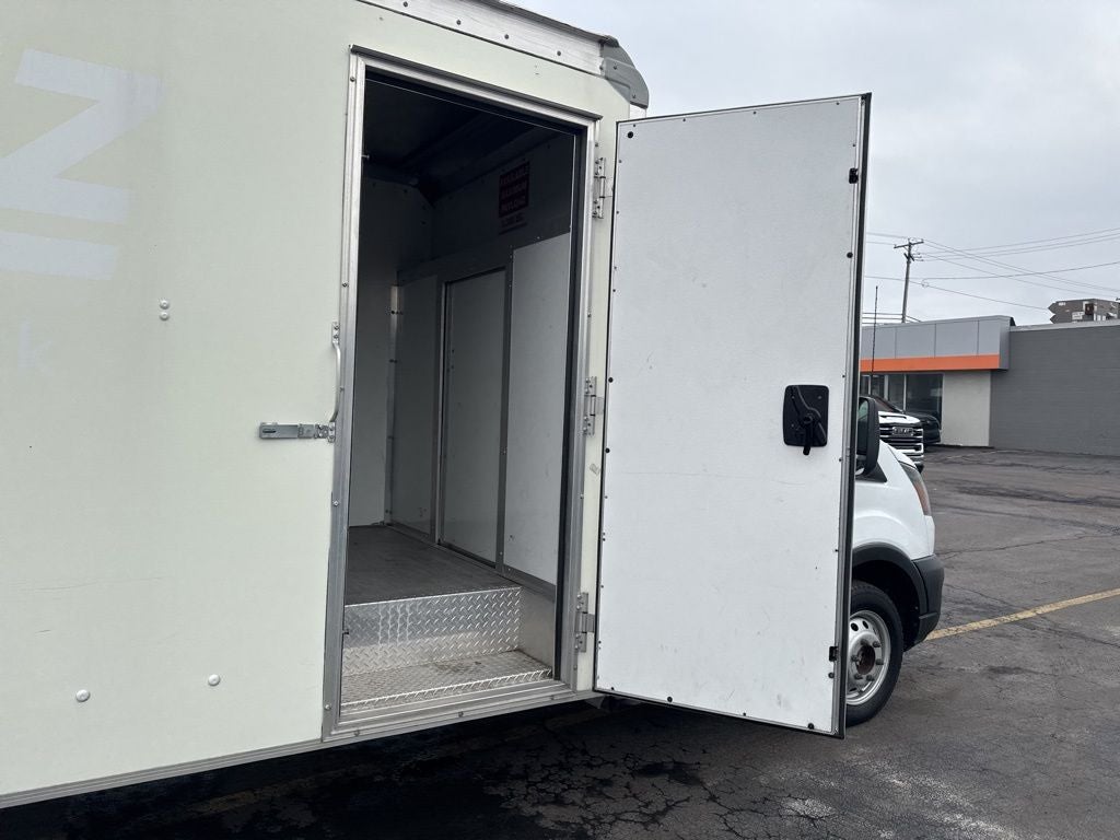 2022 Ford Transit-350 Base